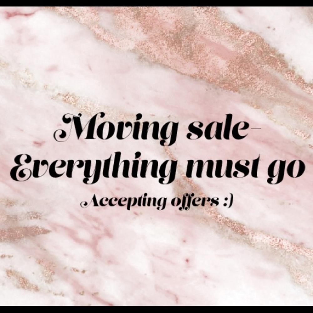 Moving sale 💕